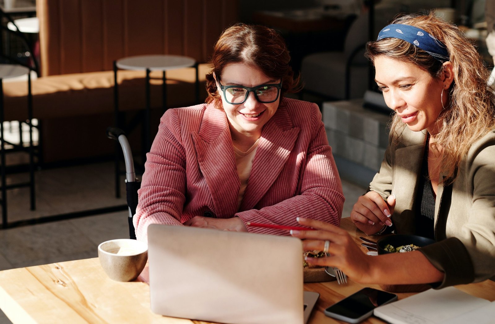 Case Study: How a Freelancer Built a Six-Figure Business
